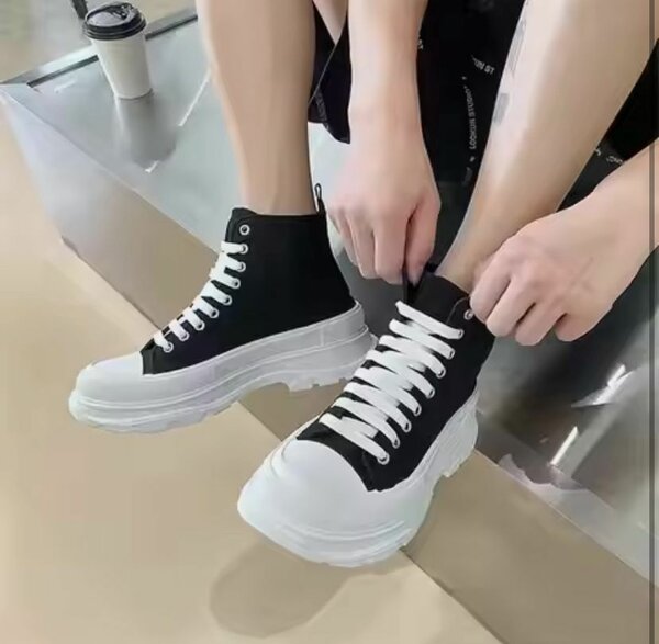 Chaussure fashion pour la femme