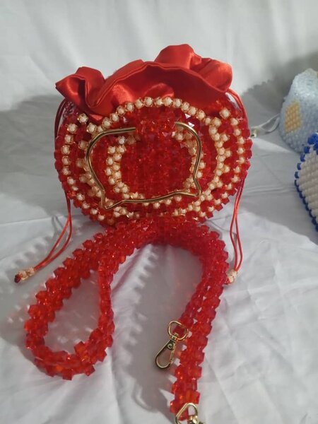 Sac à main en perles