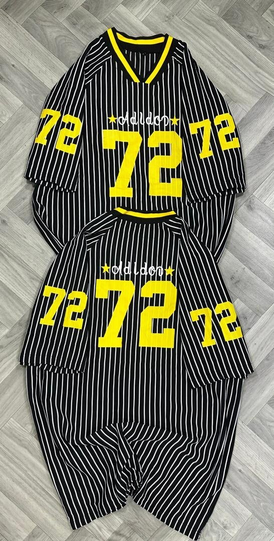 Maillots oversize rayés 72