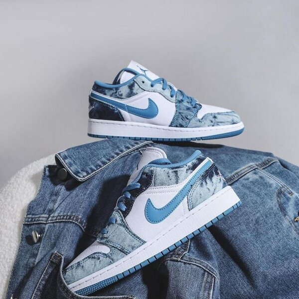 Baskets Jordan Air Bleu