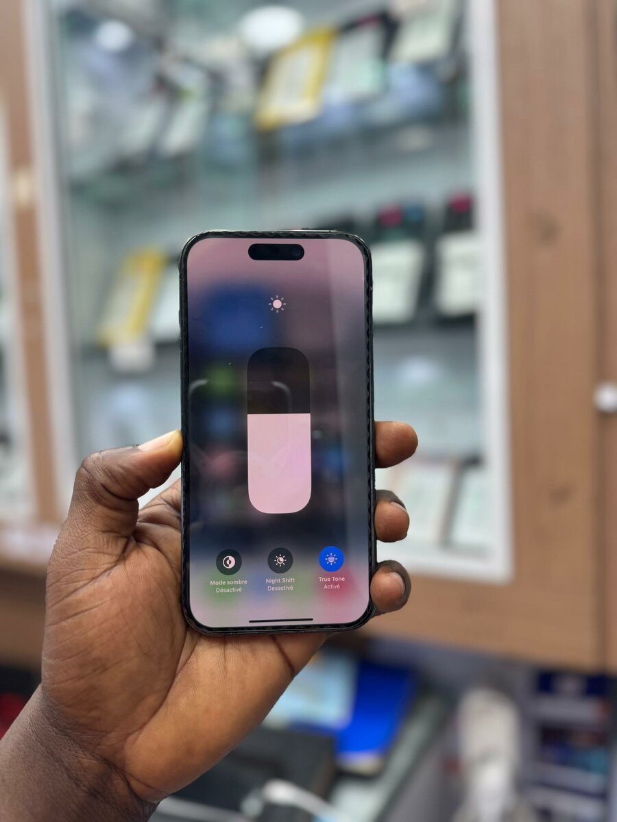 14 pro 128Go sans ID tout est