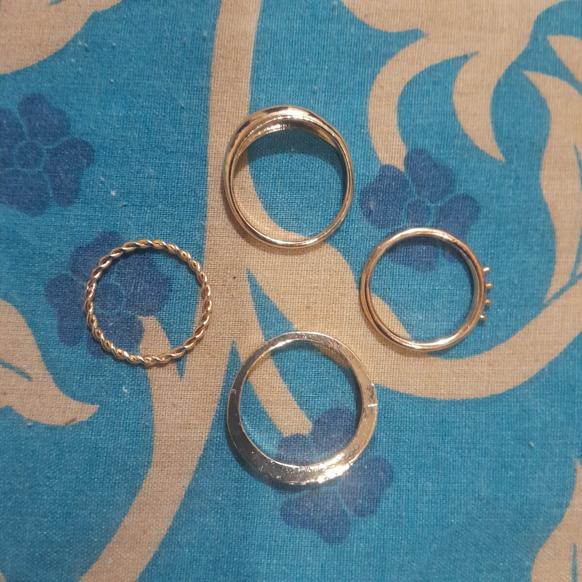 4pc set of Bohemian Rings