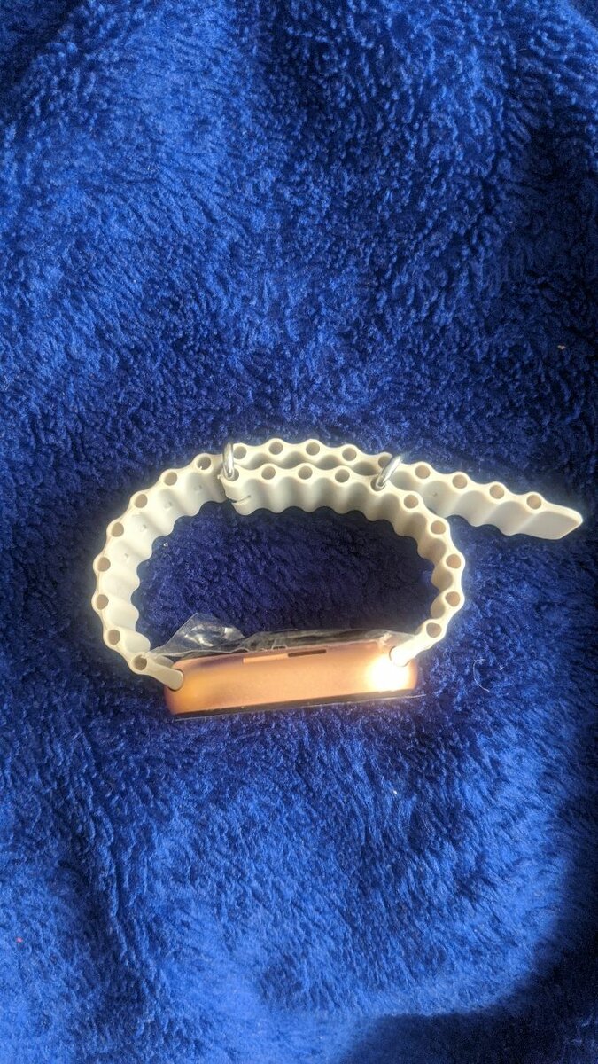 REDUCED TO CLEAR!! T800 Smart Watch  Features: Calls, BT Mus