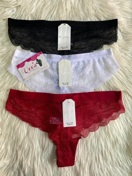 Strings et culottes pour femmes