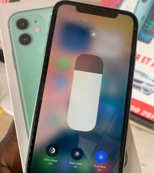 iPhone 11