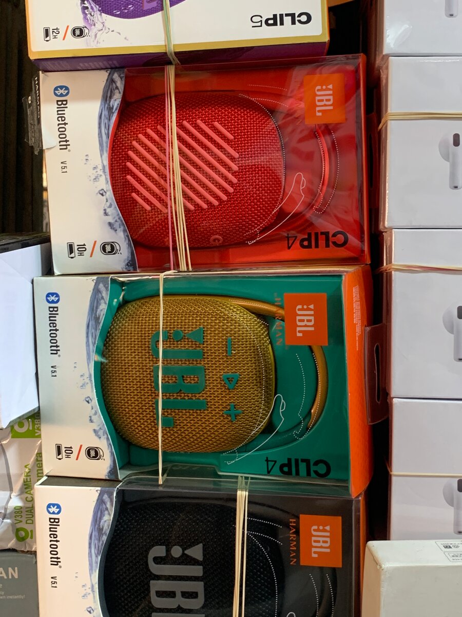 Enceinte Bluetooth JBL Clip 4