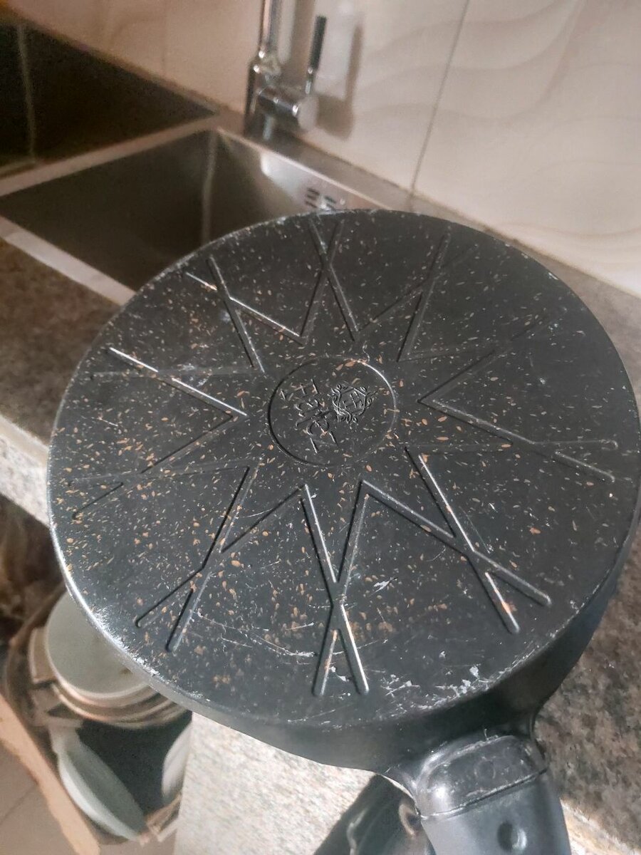 Poêle à crêpes antiadhésive