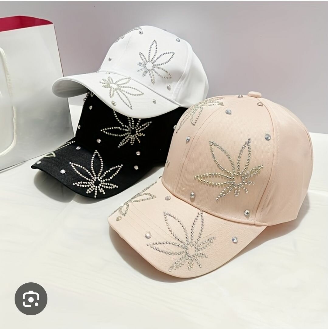 Casquette à strass élégante
