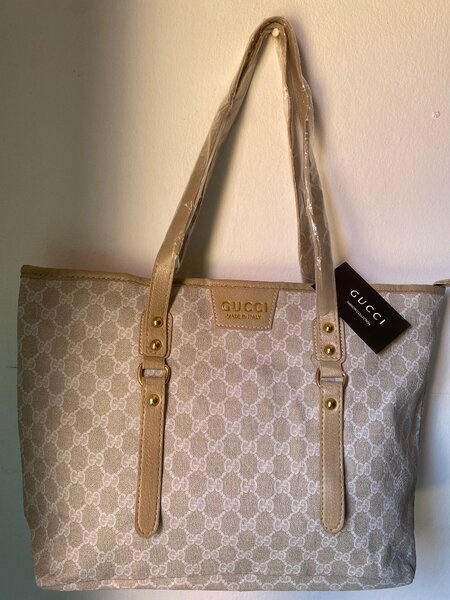 Gucci never full bag