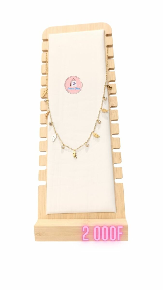 Collier Pendentif Doré Élégant