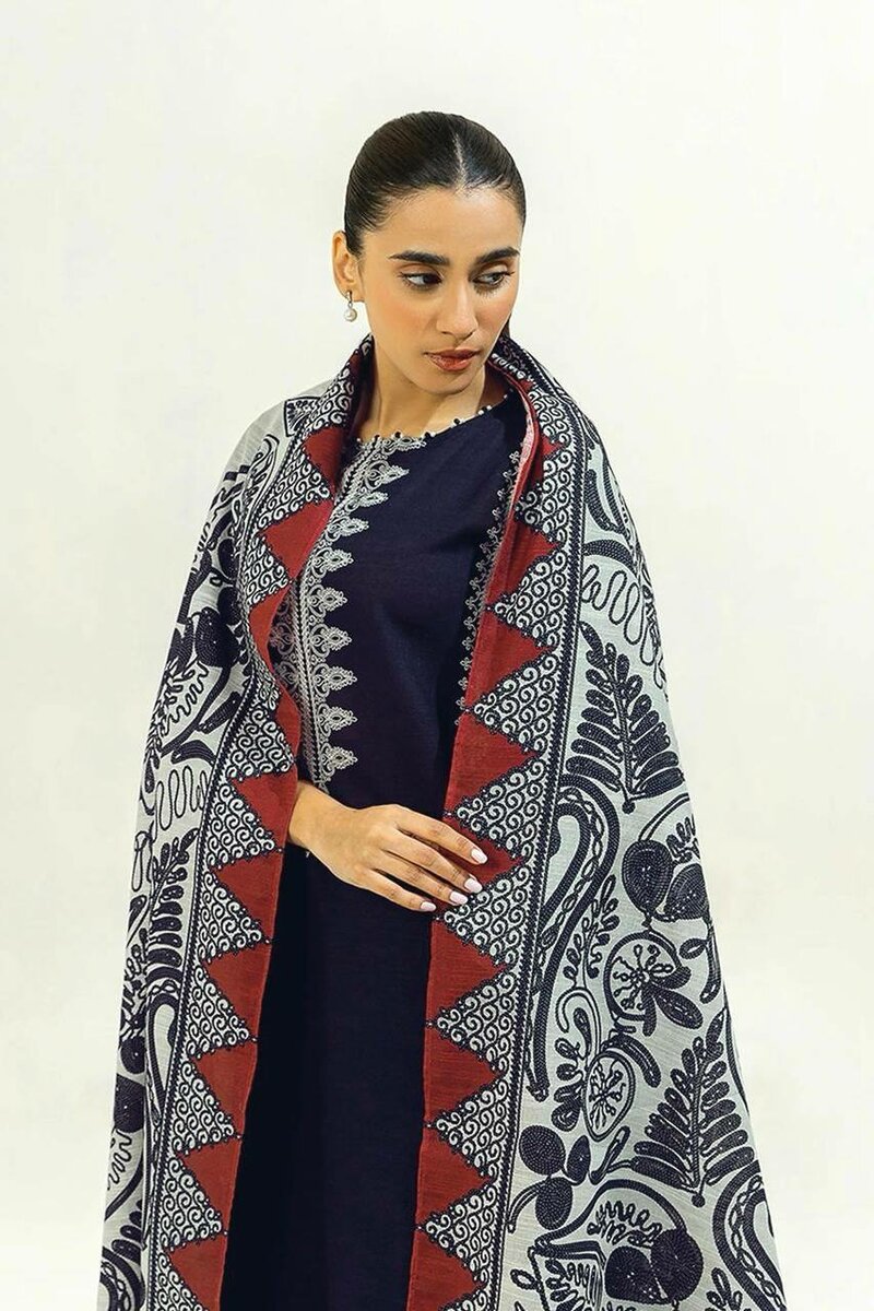 3 pcs women's unstitched Lawn suit