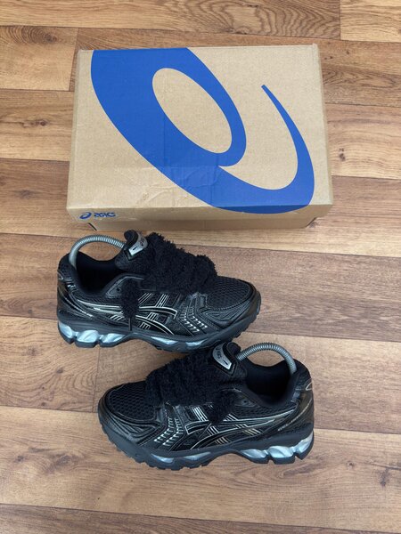 Baskets noires confortables