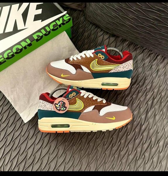 NIKE AIRMAX