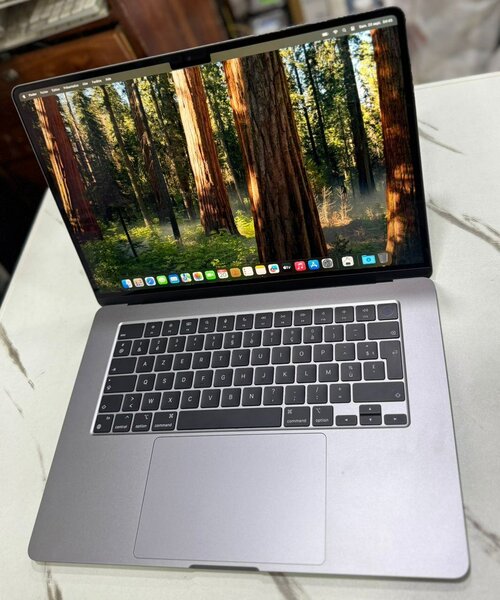 macbook air m2 2023
