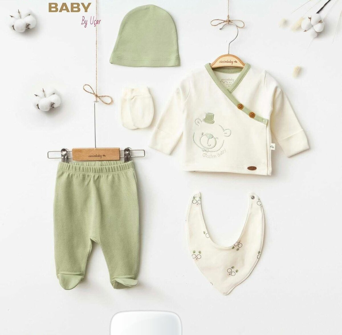 A set of clothes for boys 