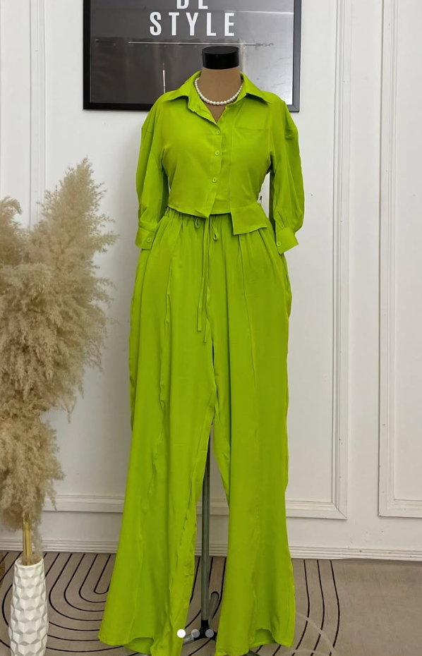 THAT GIRL TWO PIECE SET STRETCHY.