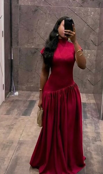 Robe soirée élégante rouge