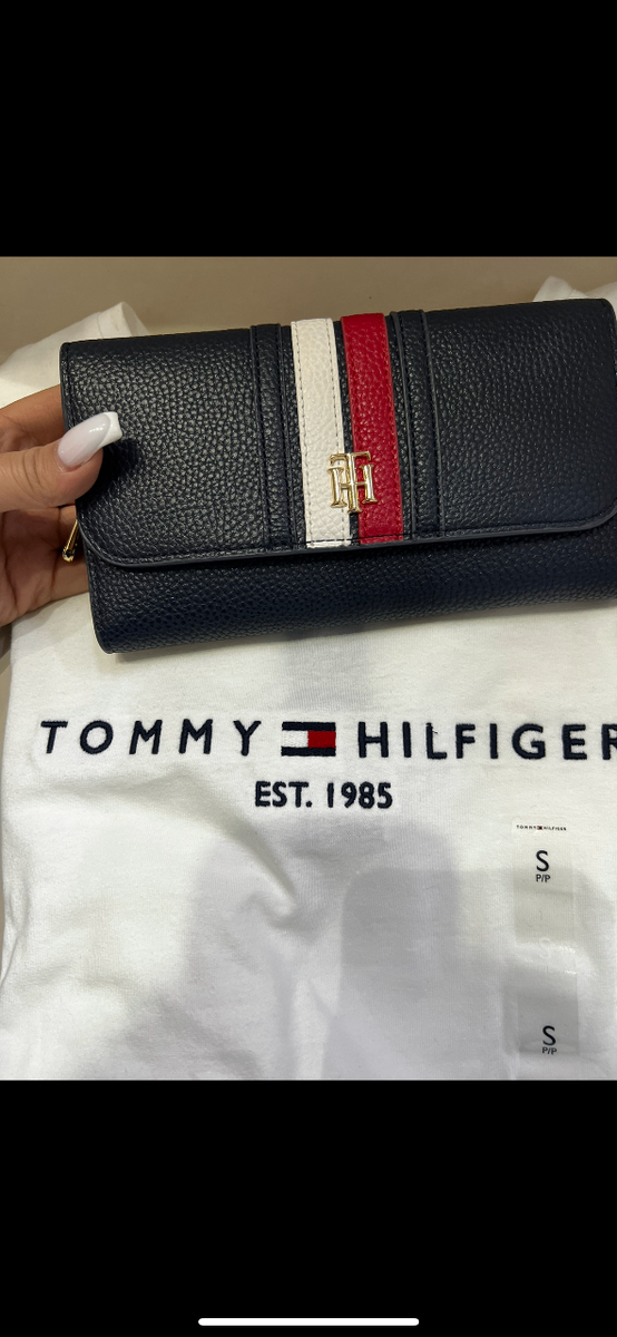 Tommy Hilfiger