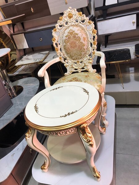 Kings dining table and chairs