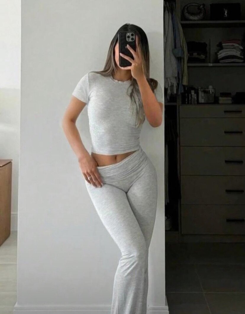 Ensemble confortable gris