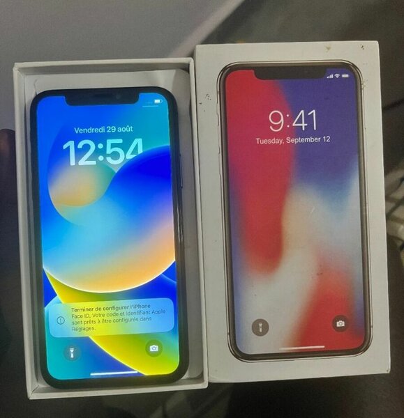 iPhone X reconditionné 64 Go
