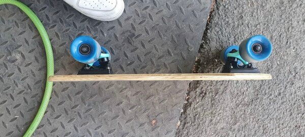 Planche à roulettes Parabolik