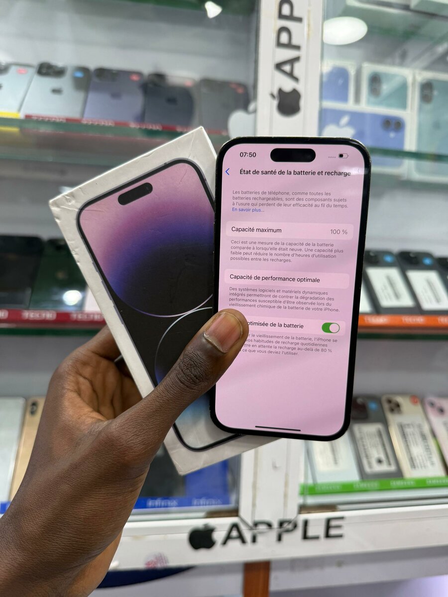 Disponible 14 Pro 128go