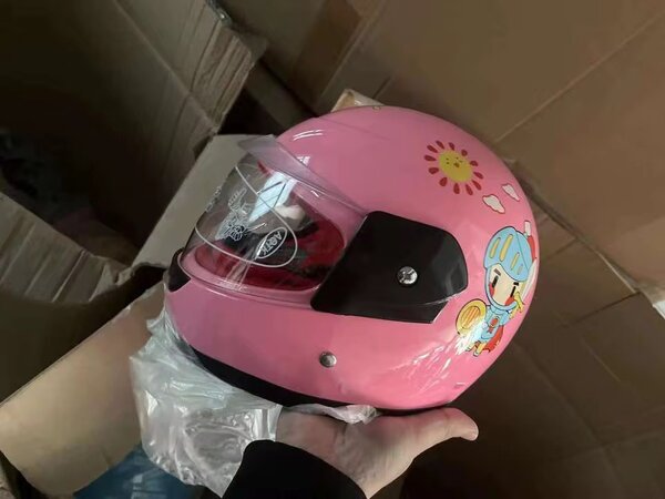 Casque moto rose enfant