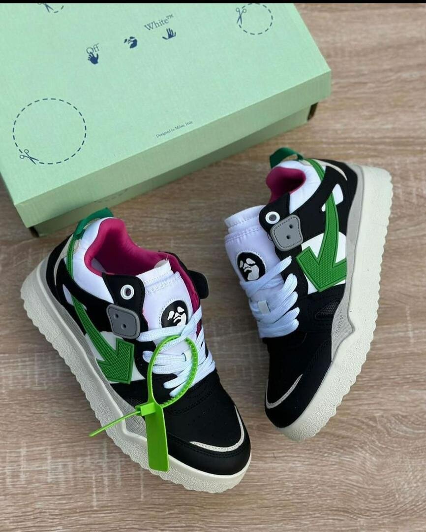 QUALITY OFF WHITE SNEAKER.