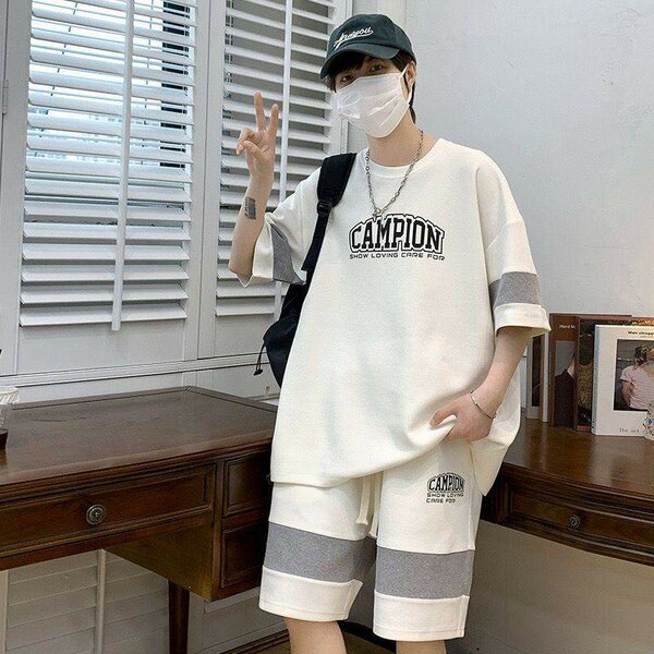 Ensemble de sport décontracté