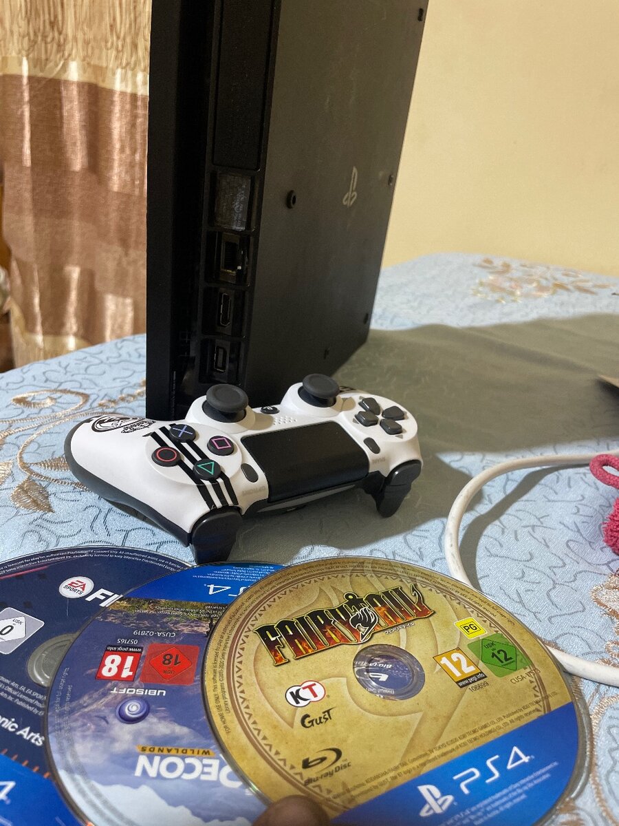 Console PlayStation4 Slim