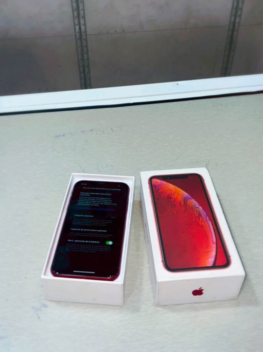 iPhone XR Rouge - Débloqué