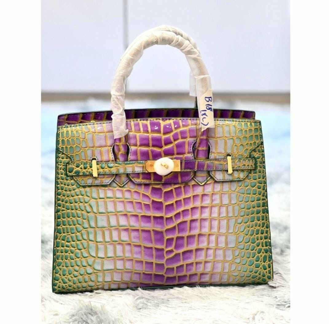 Leather ladies handbag