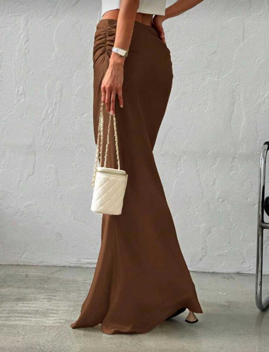 Jupe longue marron élégante