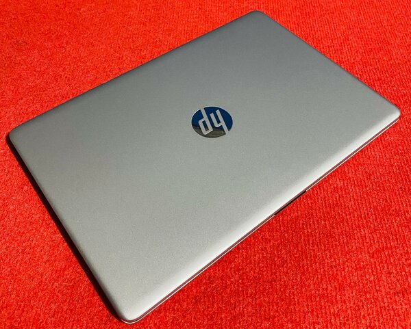 Hp core i5 8/512 giga SSD