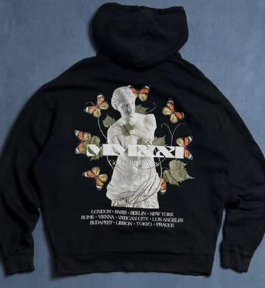 Graphic hoodie size : L