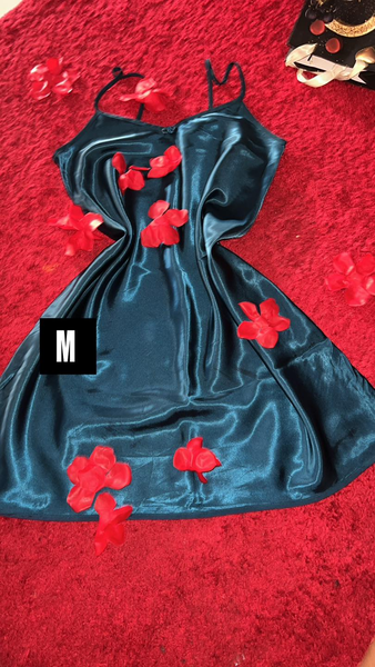 chemises de nuit en assortiment