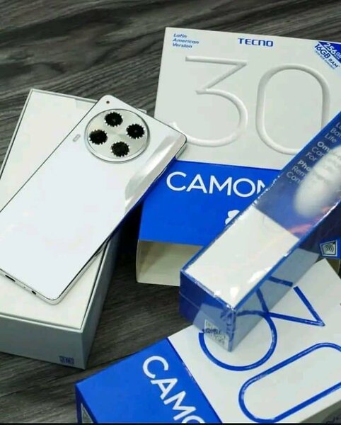 Tecno Camon 30 Smartphone