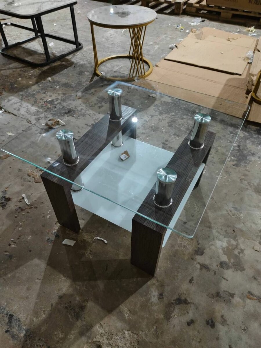 Table basse en verre moderne