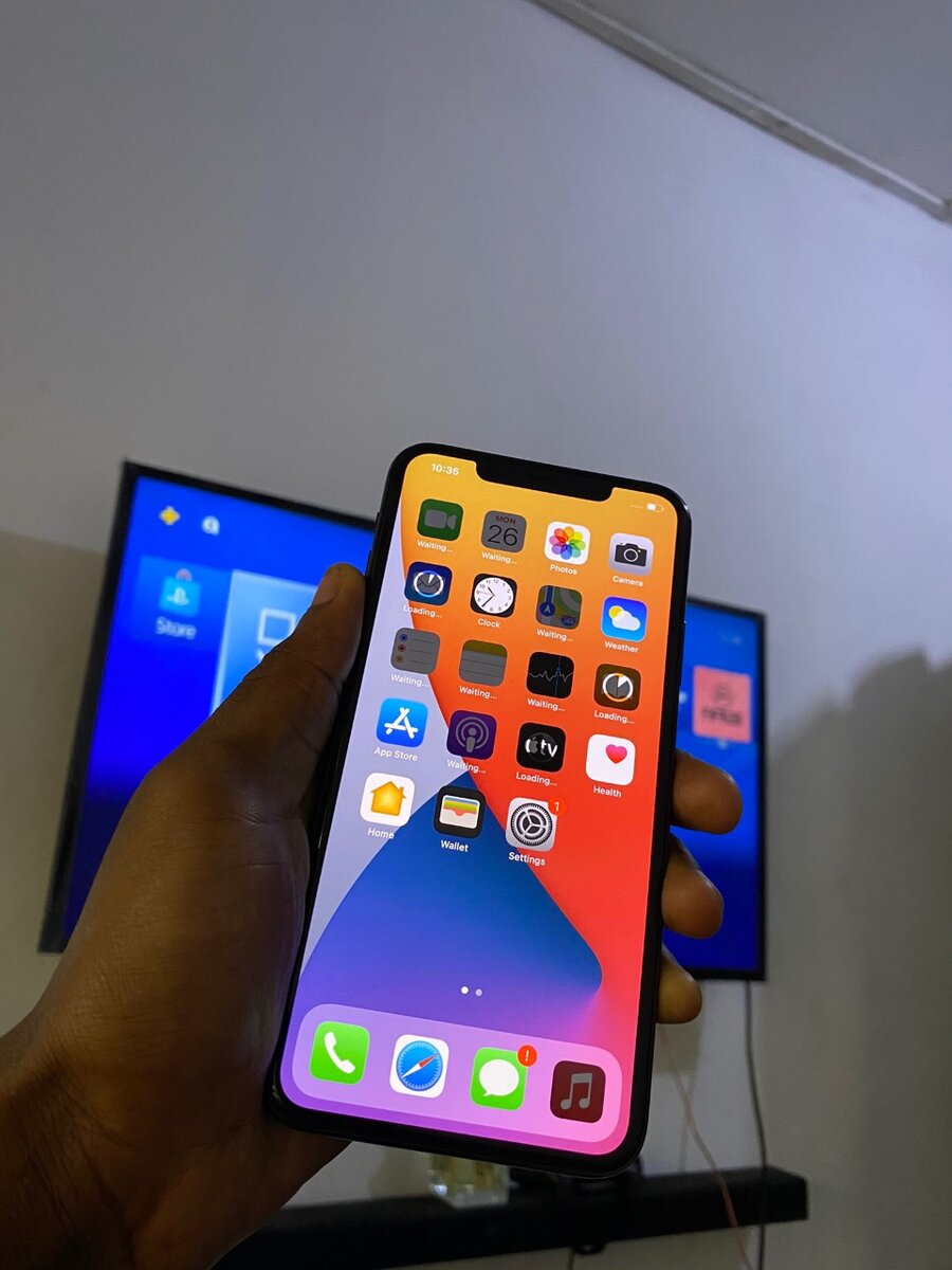 Brand new iPhone11 pro  Max* 256gb Unlocked *Comes