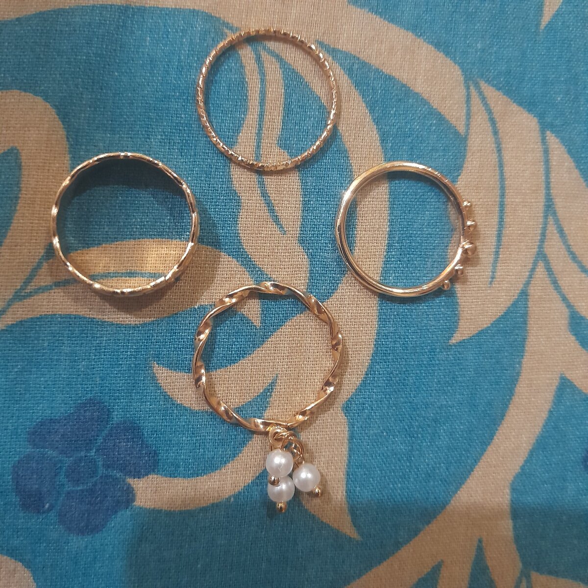 4pc set of Bohemian Rings