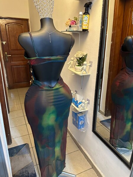 Robe Longue Transparente Élégante