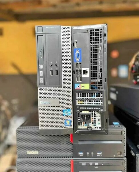 Ordinateurs de bureau compacts