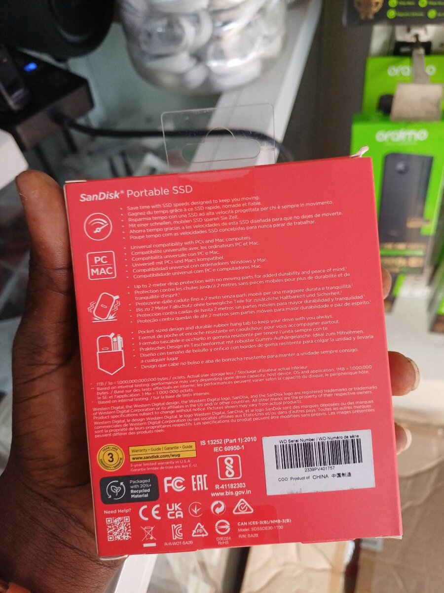 SANDISK 1TB PORTABLE SSD EXTERNAL HARD DRIVES