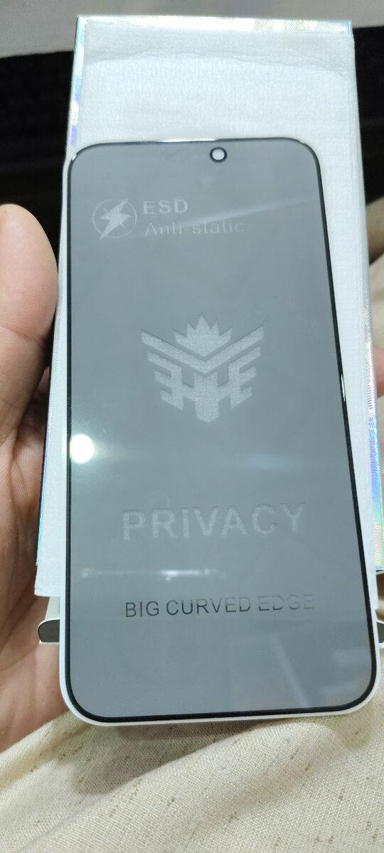 15 pro max privacy glass