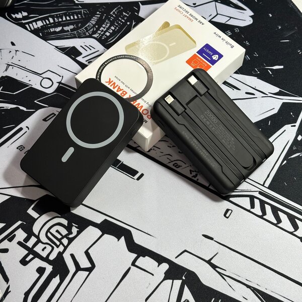 Черный повербанк с magsafe на android, iPhone