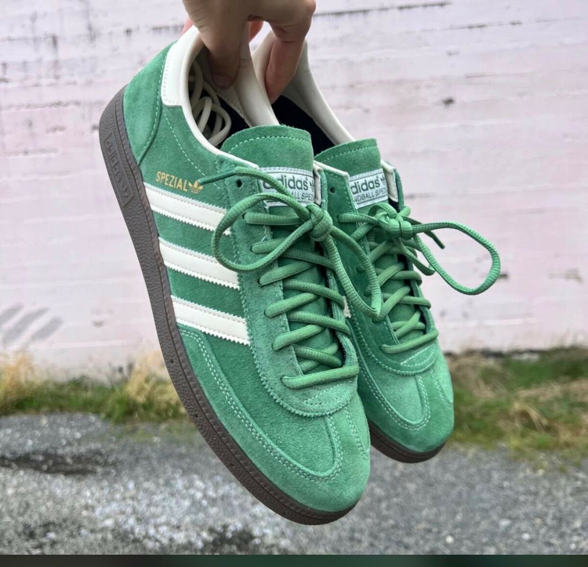 ADIDAS SPEZIAL GREEN AND WHITE