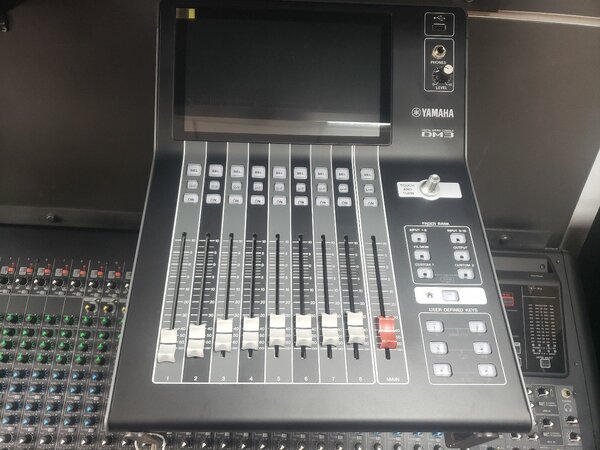 Yamaha DM3 Digital Mixer