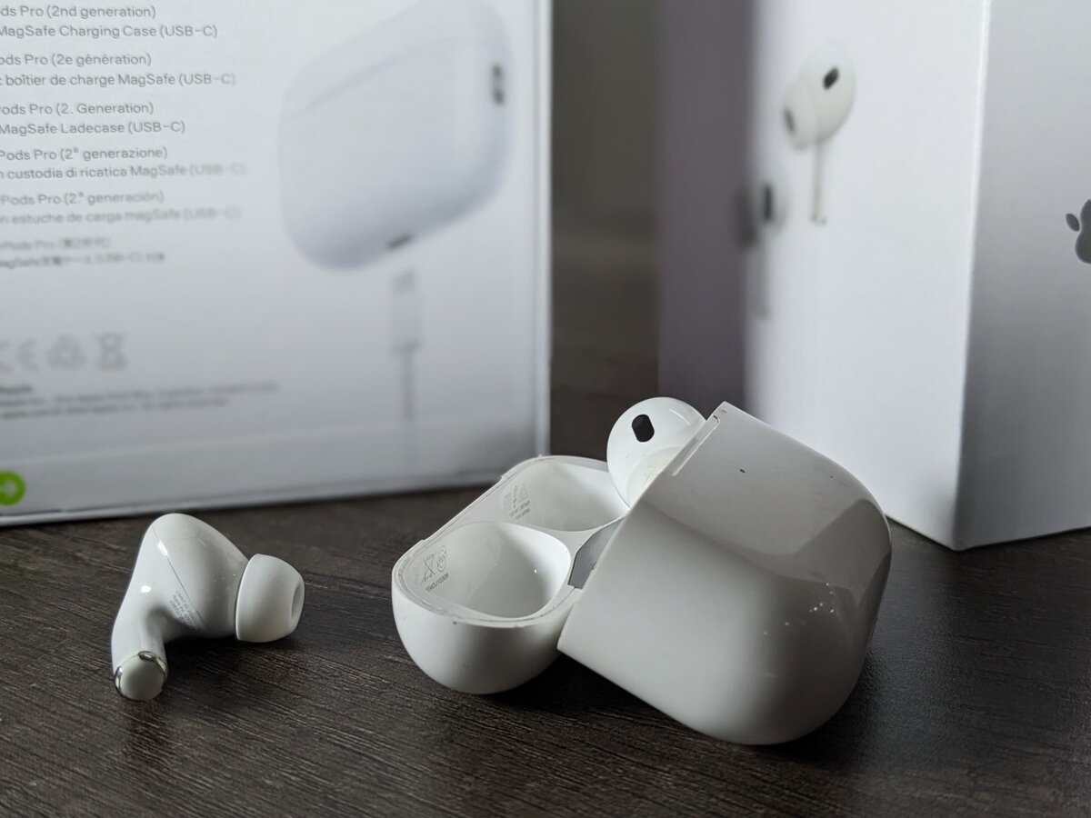 AirPods