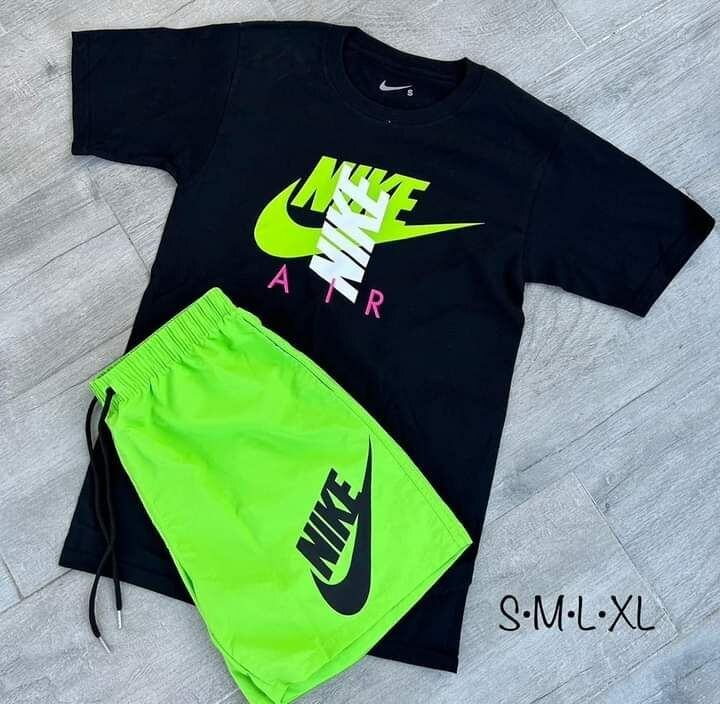 Ensemble Nike T-shirt et Short
